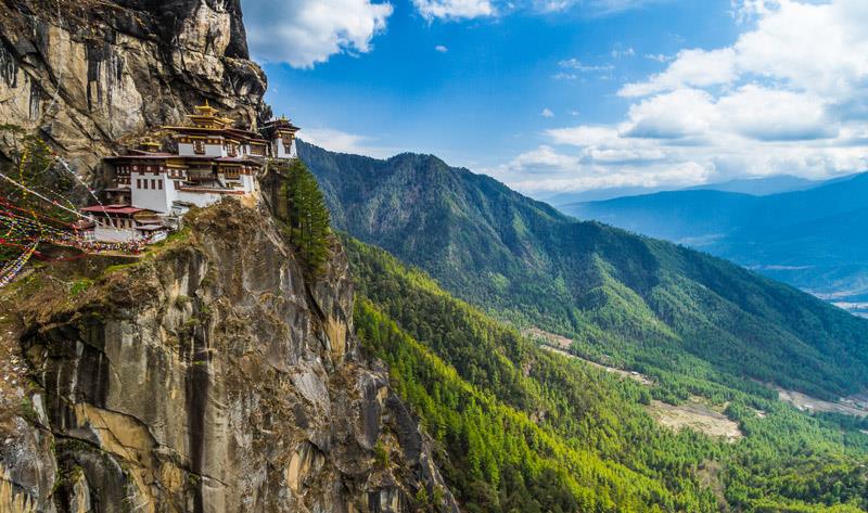 Enchanting Bhutan tour