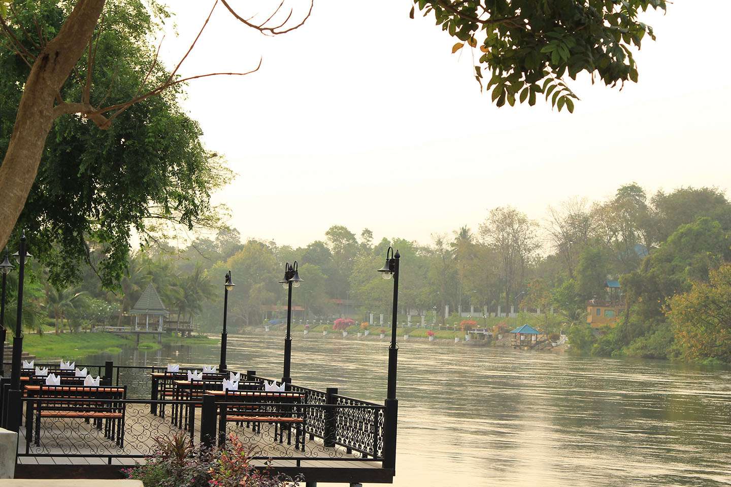 Royal River Kwai Resort & Spa