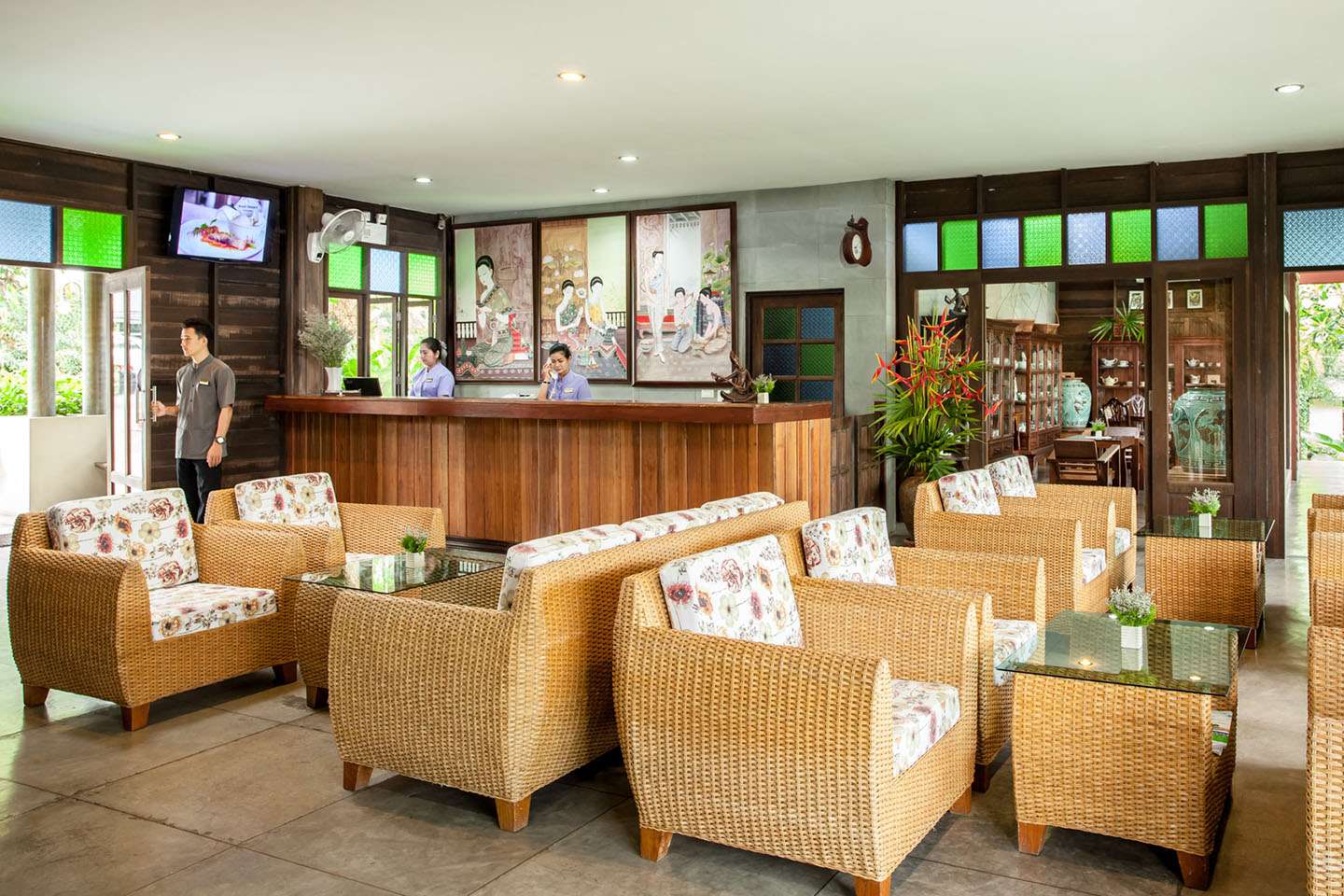 Royal River Kwai Resort & Spa Lobby